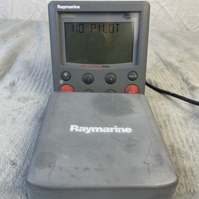 Raymarine ST6002 Smart Pilot Auto Pilot Control Head W/ Cover; Replaces ST6001