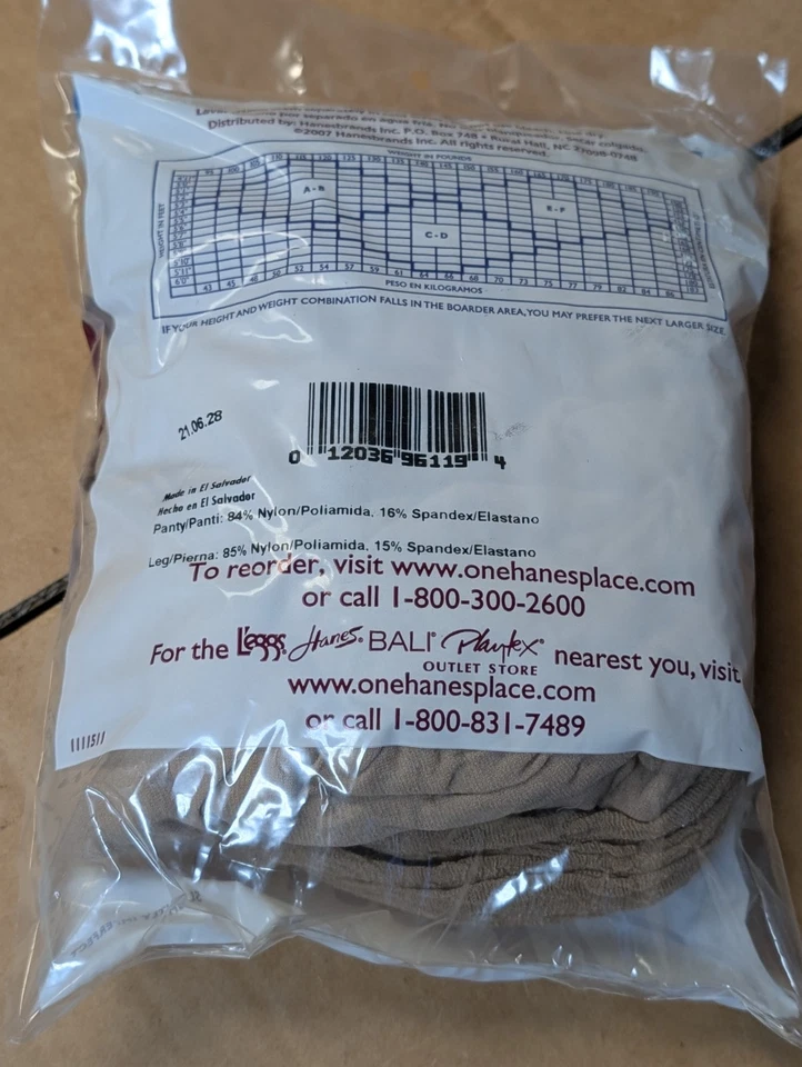 Pantimedias Hanes Silk Reflections Control Top Puntera Reforzada Paquete de 4 Natural EF Foto 4 de 4