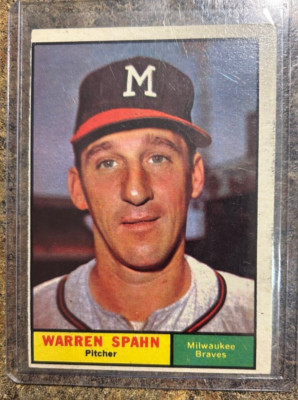 1961 Topps Baseball Card #200 Warren Spahn Milwaukee Braves Vintage HOF MLB