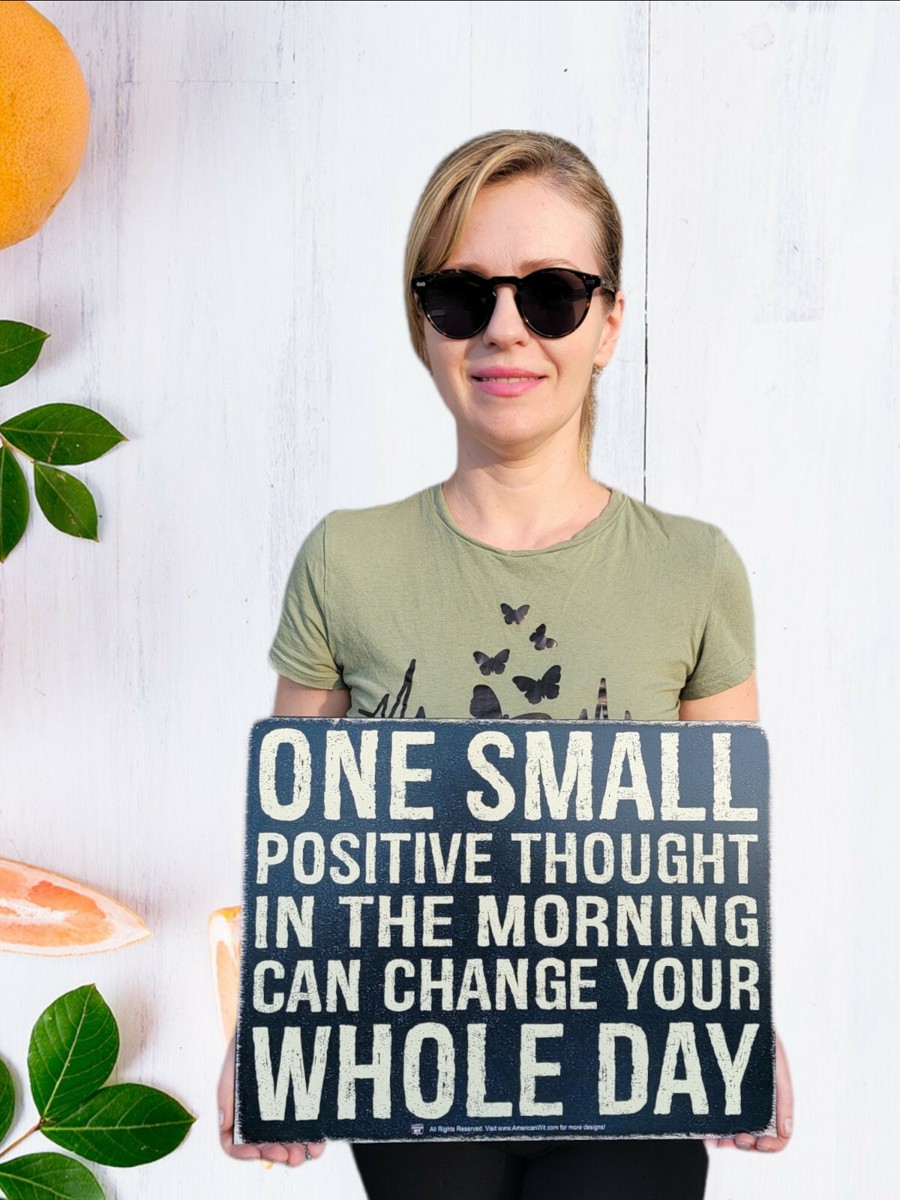 Cartello Motivazionale In Legno One Small Positive Thought - 12,7x12,7 Cm Con Supporto - 2