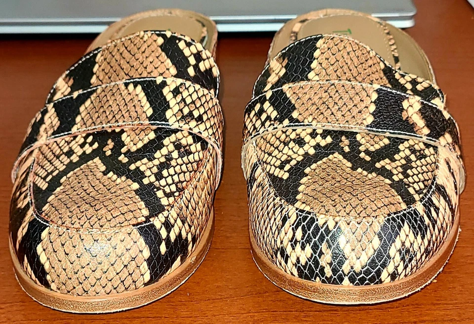 Zapatos True Ivy para mujer talla 8,5 Addison con estampado de pitón de cuero sin cordones raros. Foto 4 de 4