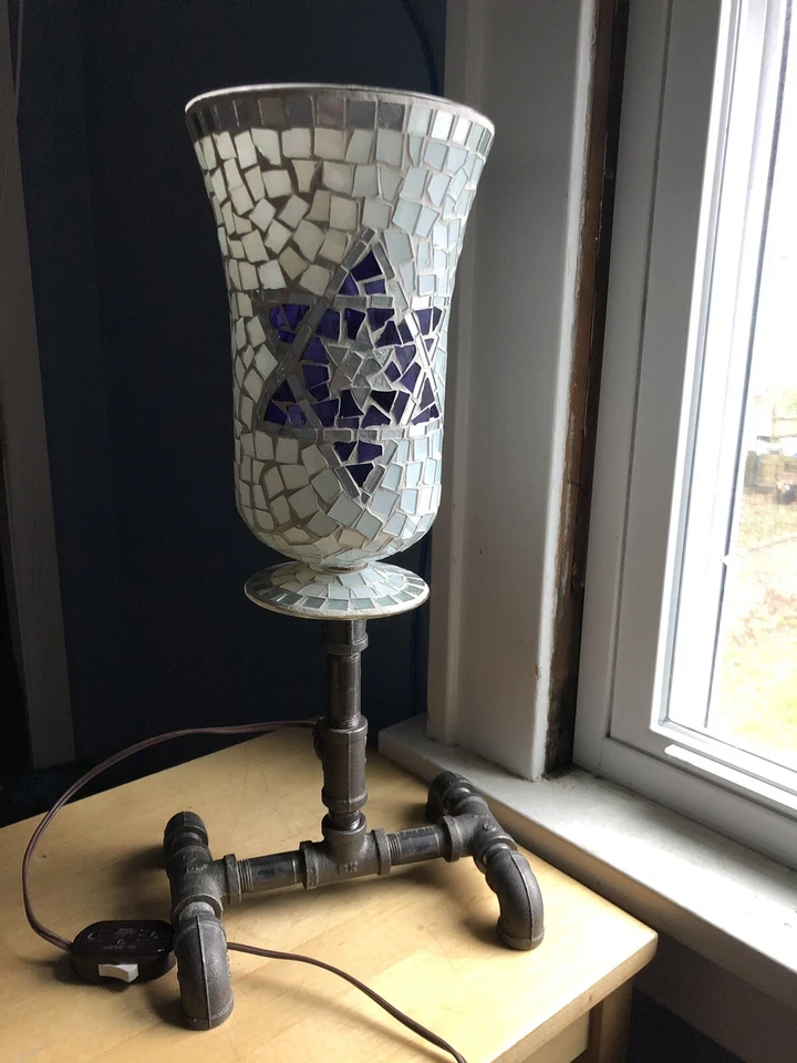 Lámpara de mesa jarrón de vidrio estrella de David tubo negro Foto 2 de 4