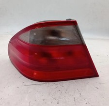 Feu arrière Mercedes 208
