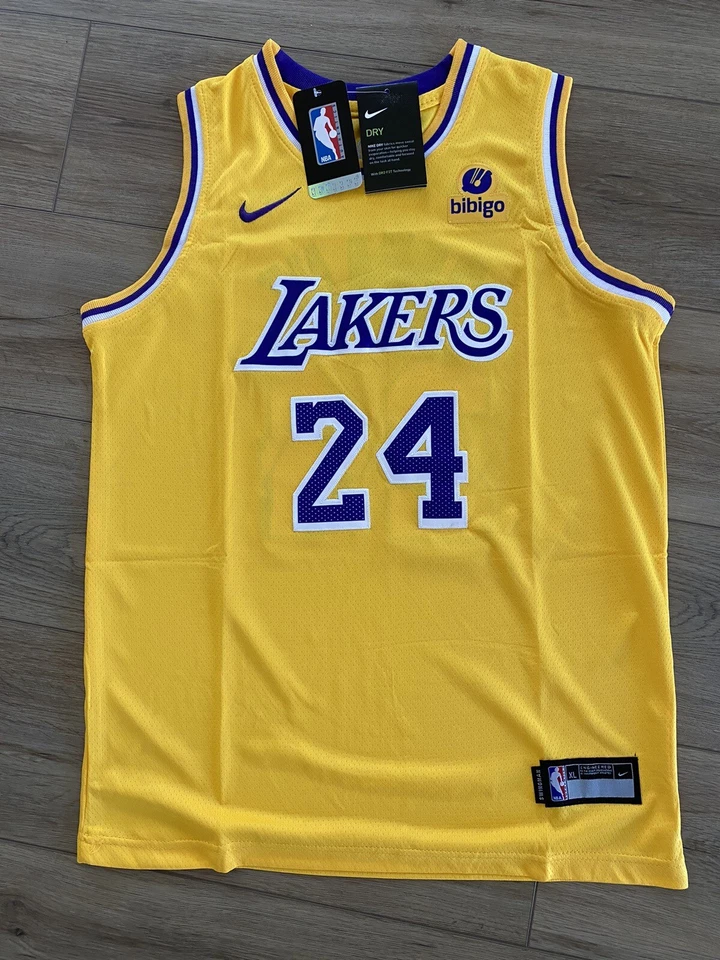 Jersey Kobe Bryant #24. Juvenil XL Amarillo LA LAKERS Foto 2 de 4