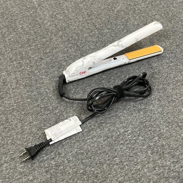 CHI 1 Inch Ceramic Hairstyling Iron Silver Camo - Image 2 of 4