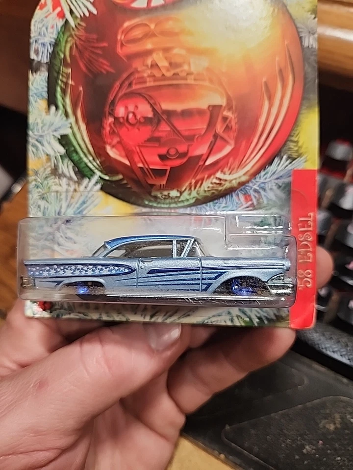 HOT WHEELS 58 EDSEL 2010 HOLIDAY HOT RODS Metalflake Light Blue Chrome Blue 5SPs - Image 2 of 4