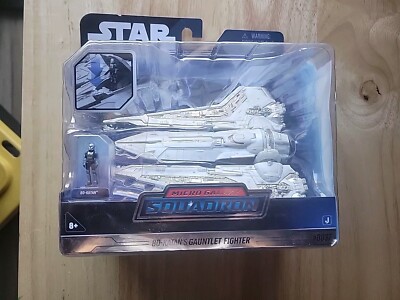 Star Wars Micro Galaxy Squadron Bo-Katan Gauntlet  Mandalorian Die cast Fighter