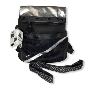 go dash dot backpack