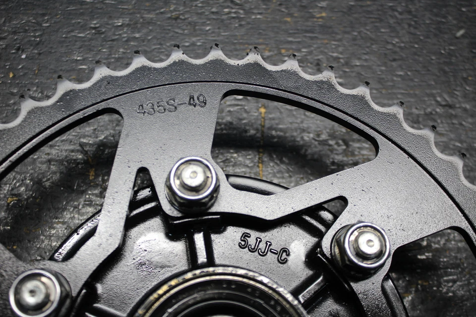 09-14 YAMAHA YZF R1 VORTEX BUJE PIÑÓN TRASERO 49 DIENTES 2009 10 11 12 13 Foto 3 de 4