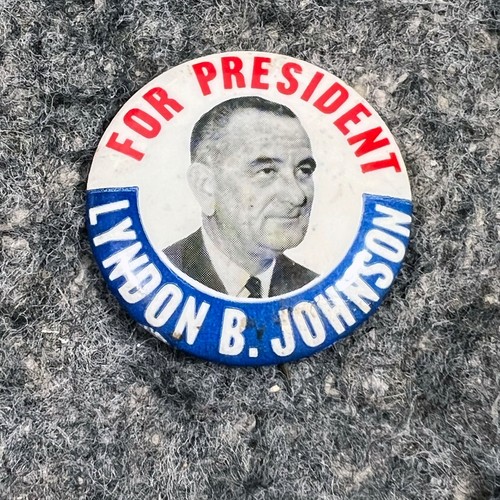 Lyndon B Johnson LBJ For President Celluloid Political Campaign Pinback Pin - Bild 1 von 6