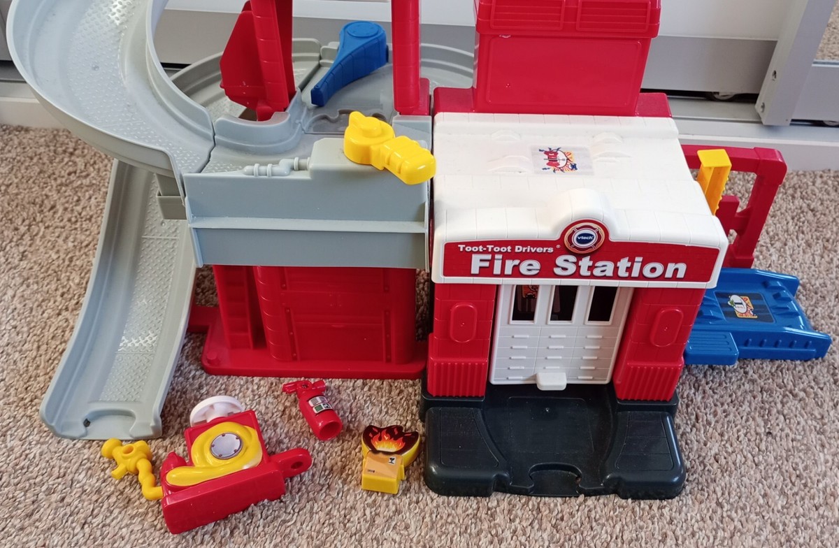 Vtech Toot-Toot Drivers Fire Station Complete Lighty Used UK