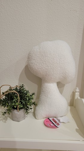 ๐ Peanuts Snoopy Heart Eyes Plush Throw Pillow - Holiday limited Valentine Gift - Picture 4 of 6