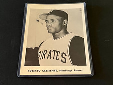 1958-'61 Roberto Clemente Picture Pack photo- 5"x 7"--- Pittsburgh Pirates--ex.+
