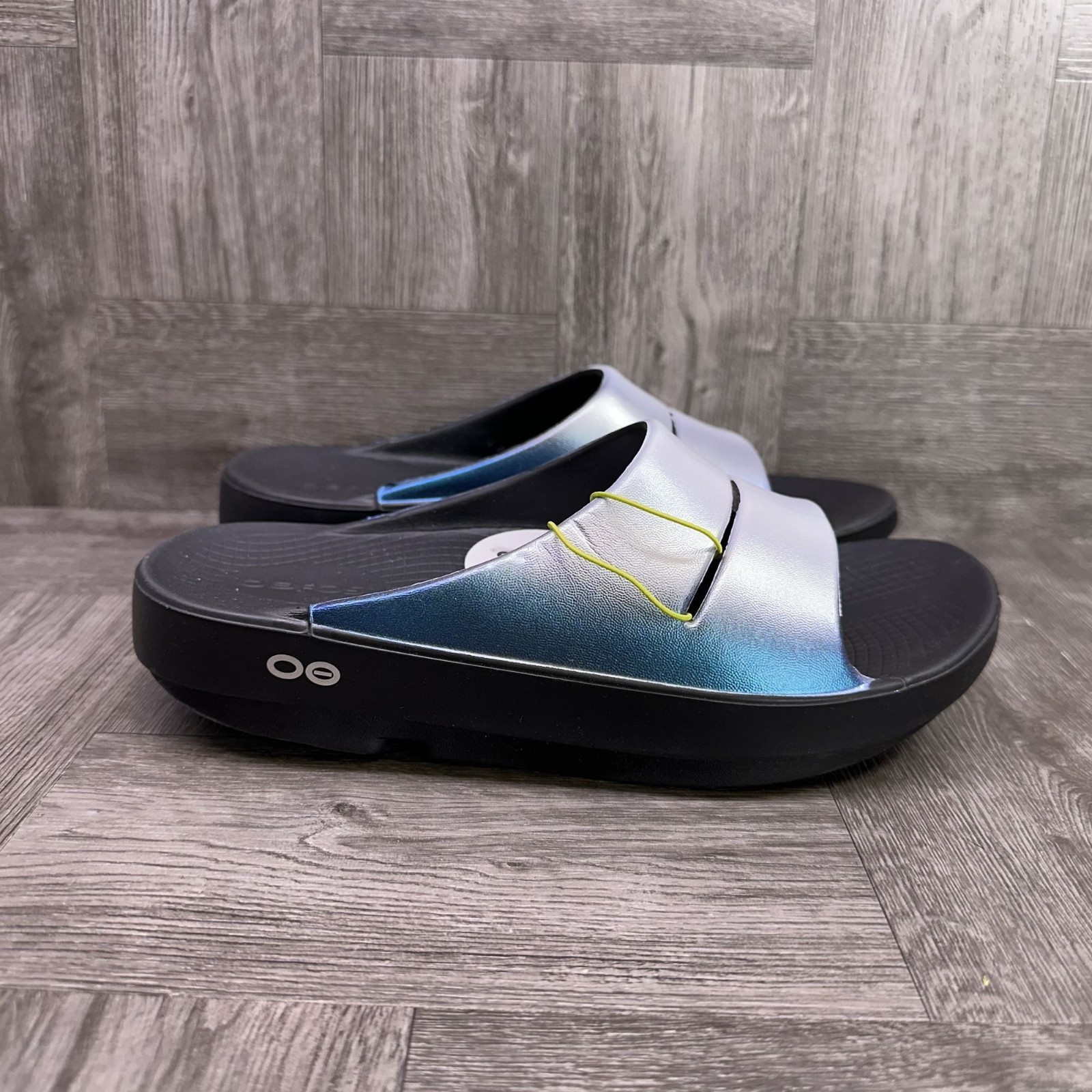 OOFOS OOahh Luxe Slide Womens Size 10 Euro 41 Comfort Recovery Sandals