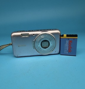 Kodak EasyShare V1003 10.0MP Digital Camera, Pink - Tested