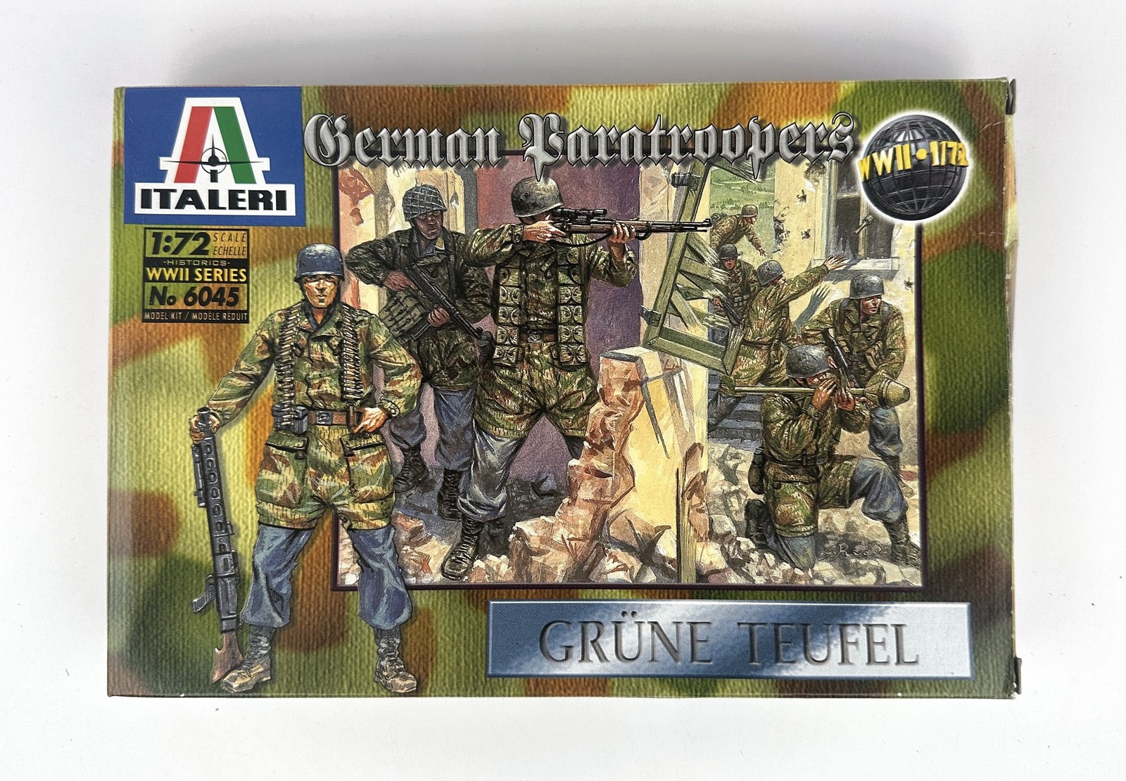 Italeri 6045 German Paratroopers Green Devils 1/72 Scale Plastic Figures Kit