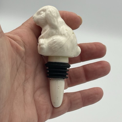 White Bunny Rabbit Stoneware Wine Bottle Stopper Threshold - Picture 2 of 8