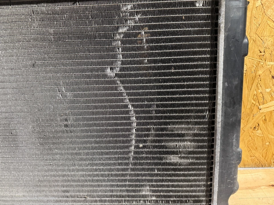 Subaru Impreza Wrx Sti GC8 GF8 1996 5 velocidades turbo radiador con ventilador de refrigeración OEM JDM Foto 4 de 4