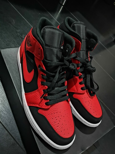 jordan 5 am black and red