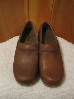 Women LL BEAN Leather Comfort Clogs Closed Back Slip On  display picture 3