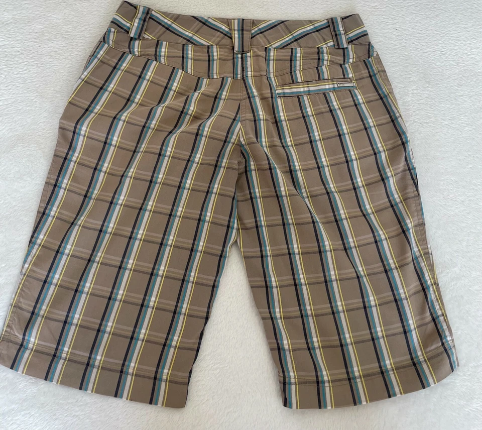 Pantalones cortos de golf Lija para mujer talla 4 tiro medio atléticos al aire libre frente plano hasta la rodilla Foto 3 de 4