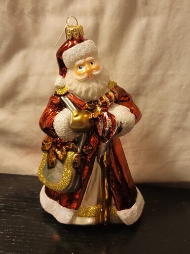 Glassware Art Studio  Santa Claus  - Picture 2 of 7