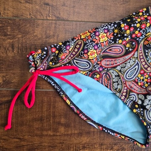 Athleta Paisley Bikini Bottoms Size Medium - Picture 2 of 5