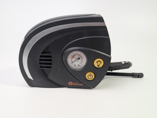 Portable Halfords Essentials Analogue Tyre Inflator 12V & Light Compact Portable