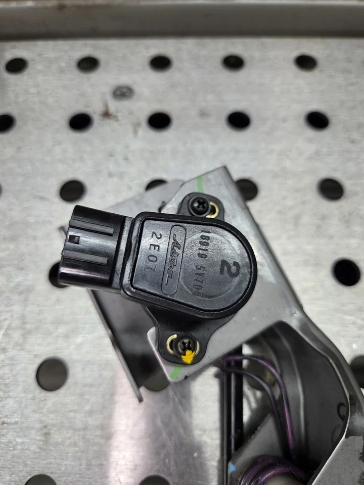 2003-2006 Infiniti G35 Sedan Gas Pedal Accelerator Travel Sensor OEM - Image 3 of 4