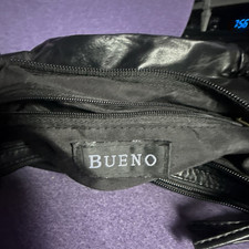 Bueno Women  s Black Shoulder Bag Solid Rectangle Zip Closure Gold Hardware Lined