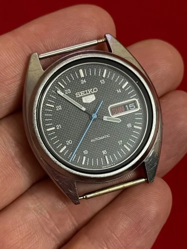 Vintage Seiko 5 7S26-3040 Automatic Men’s Watch day date