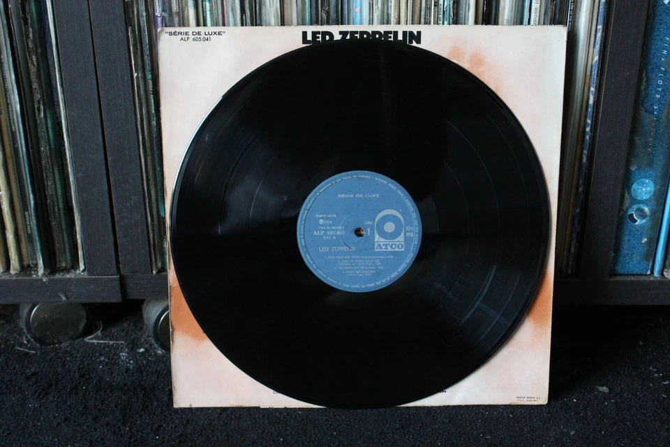 LED ZEPPELIN l DEBUT IN GLORIOUS MONO ORIGINAL FIRST PRESSING VINYL LP - Image 3 of 4