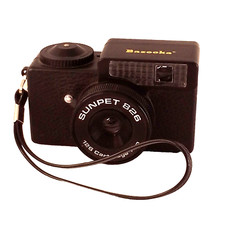 Vintage Bazooka Sunpet 826 Wrist Strap Fun Pics Collectable Decor Photo C8-2253