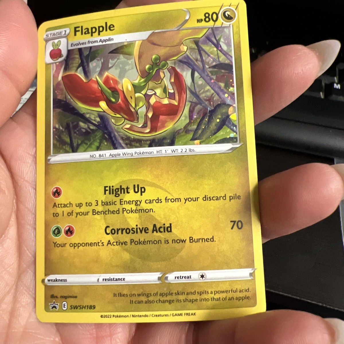 2022 POKEMON TCG SWSH189 Flapple Cosmos Holo Black Star Promo Card