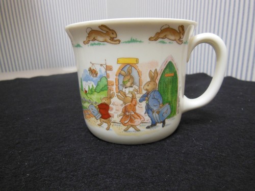 Bunnykins Royal Doulton Bone China England Lot Of 7- Mugs & Bowls - Picture 10 of 17