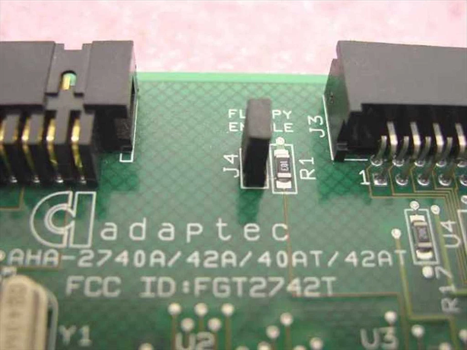 Controlador PC SCSI ultra ancho Adaptec AHA-2940A/42A/40AT/42AT Foto 3 de 3