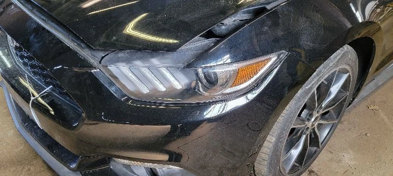 Ford Mustang 2016 cubierta de válvula  Foto 4 de 4