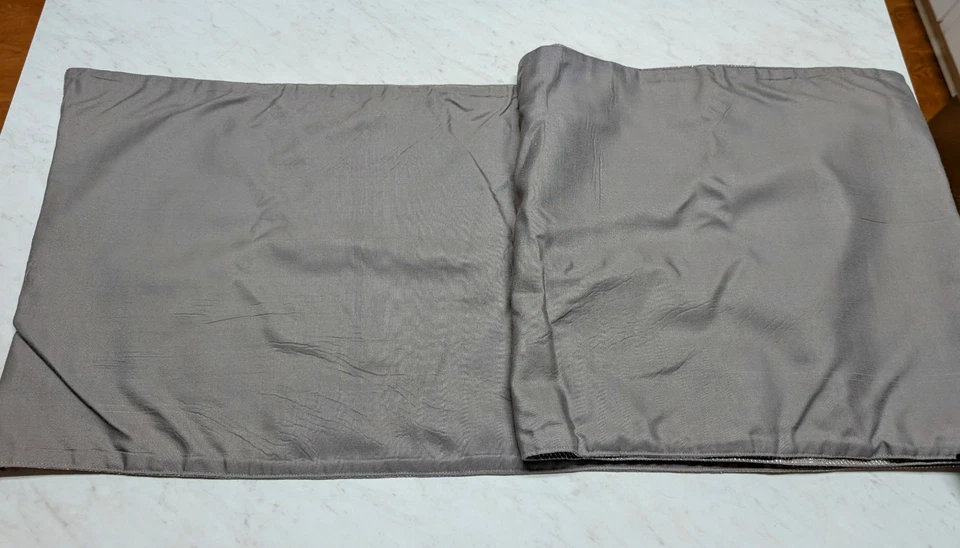 Nicole Miller Silver Beige Jute Table Runner 16" x 69" Geometric Pinwheel Design - Image 4 of 4