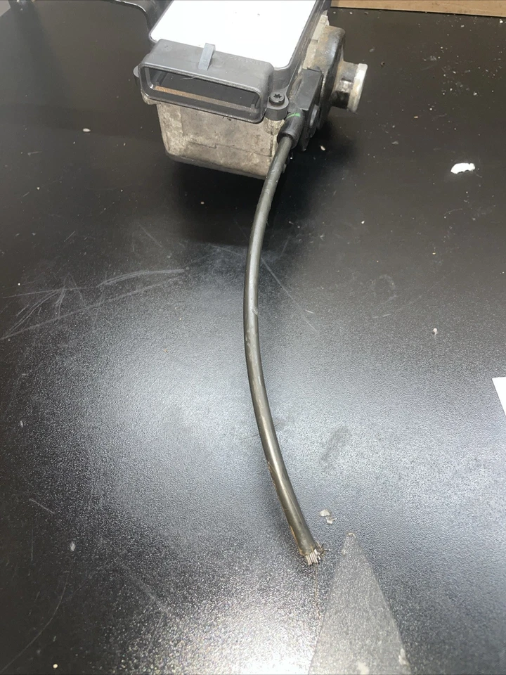 Módulo de servocontrol de crucero Ford Escape Mercury Mariner 2005-2008 6L84-9C734-BA Foto 3 de 4