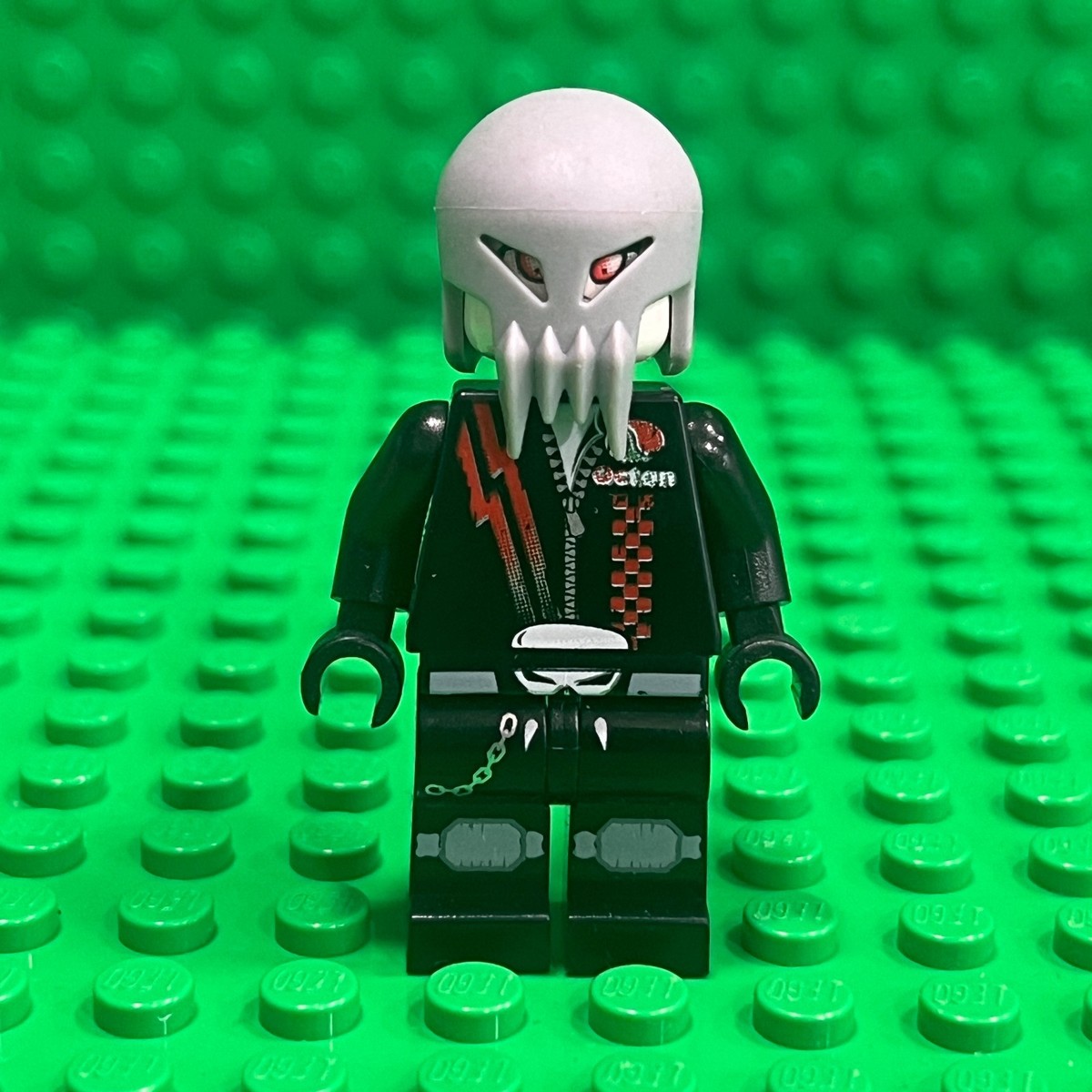 LEGO Minifigure Space Police 3 Alien - Skull Twin (sp101) From Set