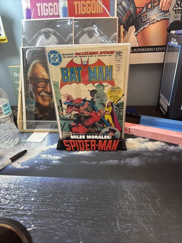 DC COMICS BATMAN Vol. 42 No. 332 Feb 1981 (box1) 1st Solo Cat Woman!