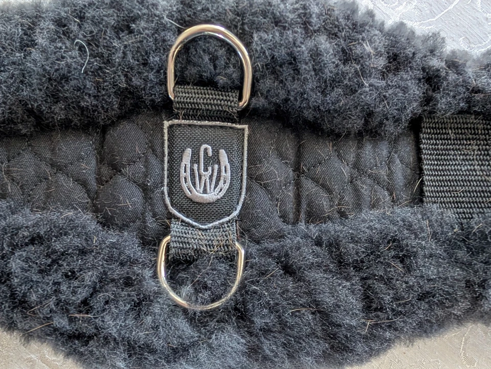 Black Werner Christ Anatomic Sheepskin Dressage Girth - 22” / 55cm, Lightly Used - Image 3 of 3