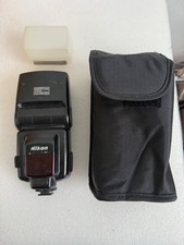 Nikon SB-24 Speedlight TTL Shoe Mount Flash with Case & Diffuser