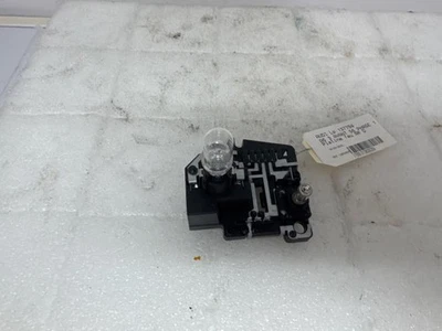 Platine feu arriere droit AUDI A6 3 AVANT S6 PHASE 1 BREAK 4F9945222B 5.2L  BXA - Photo 1/4