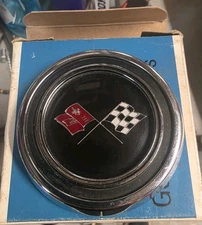 67 CORVETTE HORN CAP GM FACTORY ORIGINAL PART 3899365 NOS 1967