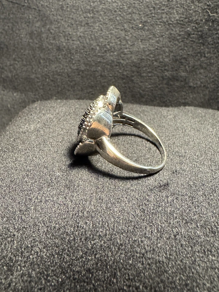 Anillo Pavé Floral Verde Vintage Plata Esterlina Marcasita SJ 925 Años 70 Talla 9.5 Foto 3 de 4