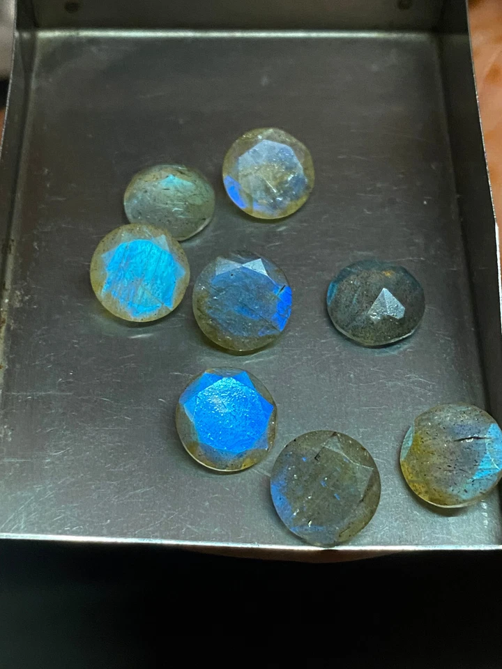 Pedra preciosa solta facetada labradorita corte redondo 1,5 mm a 11x11 mm natural DG - Imagem 3 de 4