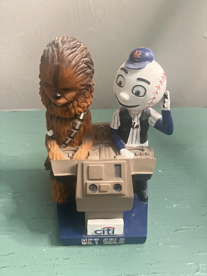 星球大战 Mr Met As Han Solo Chewbacca 摇头公仔纽约大都会花旗收藏版 — 第 2/4 张图片