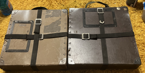 Vintage Posten 2 Filmrollen Kanister Koffer Versandkarton Versandtasche Reisedeko 16 mm