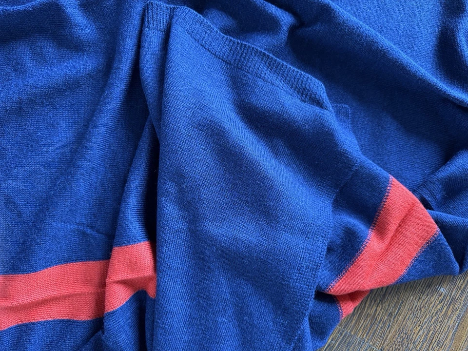 Manta de viaje paracaídas x Clare V. lana merino con bolsa y máscara para los ojos Foto 3 de 4